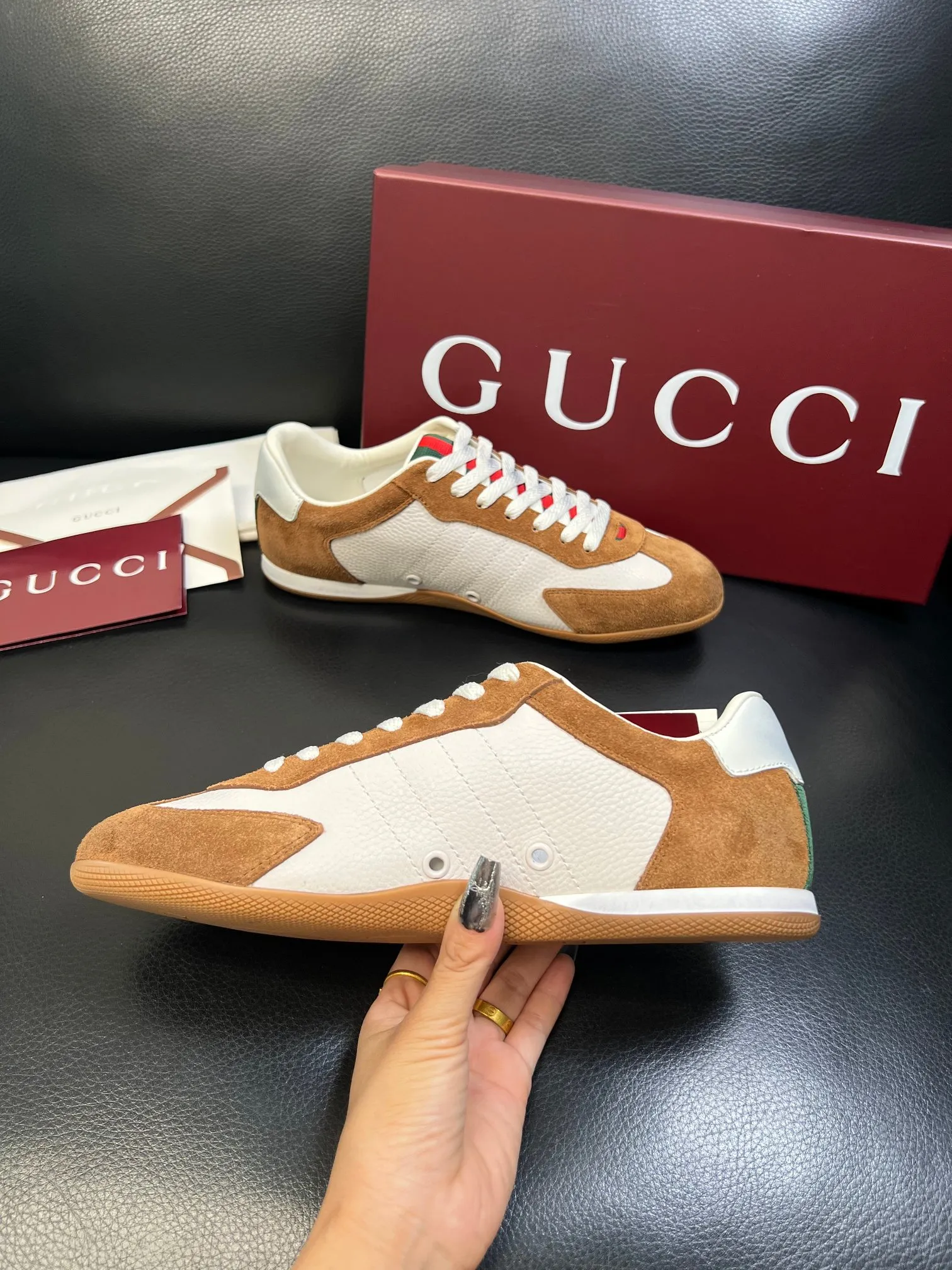 P420. New men's shoes GUCCI [Lightning] latest shoes shipped. Original quality, fashionable, special materials, inner mesh, brand new packaging. The foot feels super comfortable and the workmanship is impeccable Code number: 38-45 No. 058
